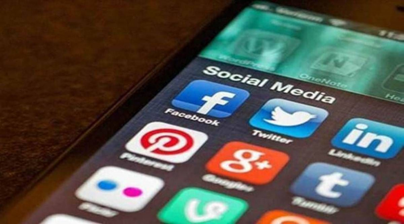 Twitter, donald trump, Democracy, The Social Dilemma, Black mirror, mga tanong ng demokrasya, State vs Big Tech, Sarthak Agarwal opinion, indian express opinions